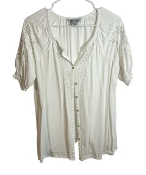 Fresco Eyelet Blouse Womens Size Small White Rayon thumbnail 1