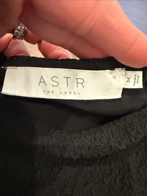 Astr Black Textured Tiered Dress with Spaghetti Straps Size Medium - C11-429 thumbnail 2