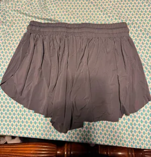 Grey Flowy Shorts Gray Size M thumbnail 2