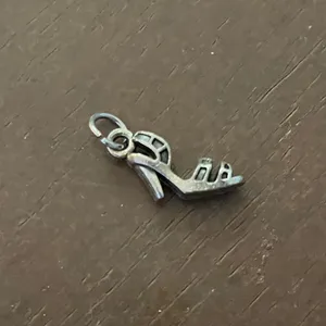 Silver Tone High Heel Charm Pendant thumbnail 2