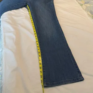Axcess Liz Claiborne Denim Jeans Stretch Mid Rise Bootcut Size 12 thumbnail 9
