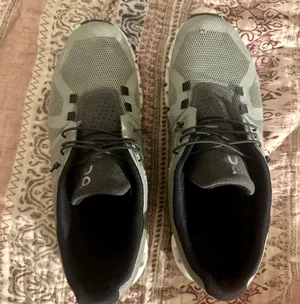 On Cloud 5 sneakers thumbnail 2