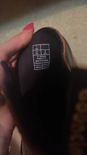 Dr. Martens Rometty thumbnail 9