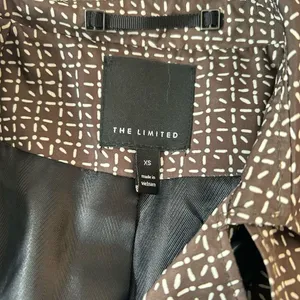 🔥🔥 5/$25 sale 🔥🔥 The Limited Brown & White Rain Jacket Size XS thumbnail 7