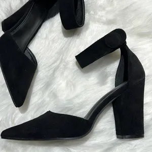 Black Suede Ankle Strap Platform Heels Size 7. B78‎ thumbnail 3