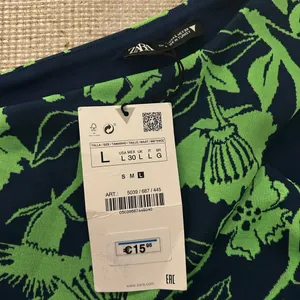 NWT Zara one shoulder crop top thumbnail 2