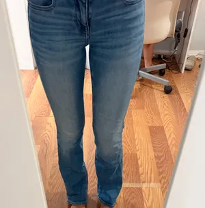 American Eagle Kick Boot Jeans thumbnail 6