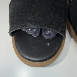 UGG Koolaburra Kaiah Sandals Women's 8.5 Black Suede Comfort Caged Block Heel‎ thumbnail 4