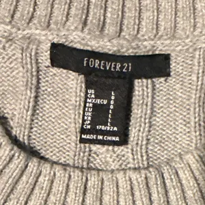 Forever 21 Sweater (48) thumbnail 3
