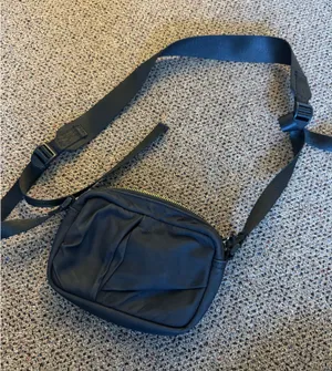 Tony Bianco bag  thumbnail 1