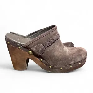 UGG Kaylee Clogs Womens Size 11 Brown Suede Wooden Heel Studded Boho Mule thumbnail 2