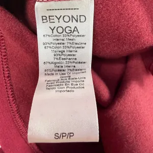 NWT Beyond Yoga‎ Happiness Cropped Hoodie in California Merlot Size Small thumbnail 6