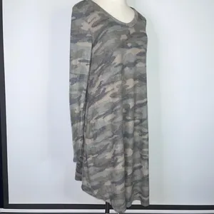 RAE MODE Green Camo Super Soft Long Sleeve V-Neck Swing Dress Small NWT thumbnail 4