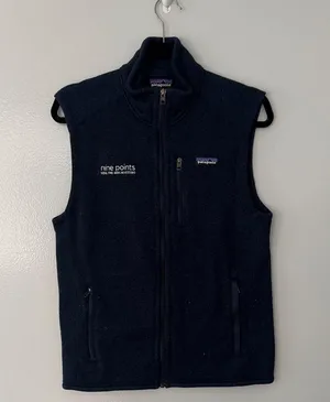 Patagonia Dark Blue Sleeveless Fleece Vest company logo embroidered Size S thumbnail 1
