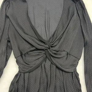 Anthropologie Pleione Twist Front Black Blouse SZ Medium Satin Long sleeve thumbnail 3