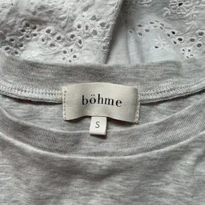 Bohme Women Grey White Eyelet Lace Peplum Top Pom Pom Trim PS17220-BM Small‎ thumbnail 3