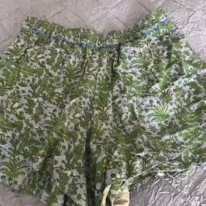 Anthropologie Eyries green skirt women’s XS thumbnail 4