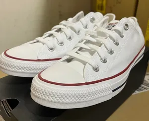 Converse Women's White Trainers thumbnail 1
