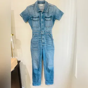 Good American denim jumpsuit, and it has a very clean, modern-utility vibe SZ 2 thumbnail 10