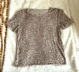 American Eagle Outfitters Soft & Sexy Rib Cheetah Print Ruffled trim Top thumbnail 1
