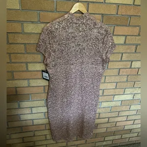 NWT Marina Lace Cap Sleeve Scalloped V-Neck Sheath Dress Blush Pink Size XL thumbnail 5