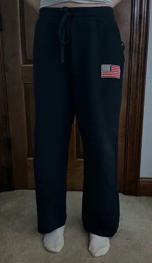 Hollister Sweatpants thumbnail 1