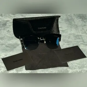 Tom Ford Dakota 02 sunglasses TF554 Black Sunglasses with Case EUC thumbnail 3