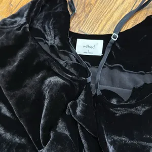 Aritzia Wilfred Velvet Michelet Slip Dress midi black with silk size S thumbnail 5