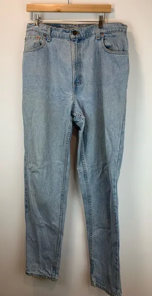Vtg Levi 551 relaxes fit tapered leg sz 16 long light wash y2k high waisted plus thumbnail 1