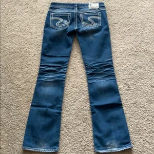 Silver jeans thumbnail 1