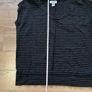 Loft Black and White Striped T-Shirt Size‎ Medium thumbnail 4