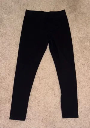 Aeropostale Black Women’s Slim Sweatpants Size: L thumbnail 1