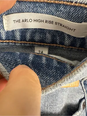 Aritzia Denim Forum Arlo High Rise Straight Leg Jeans Stretchy RAW HEM 24 medium thumbnail 6