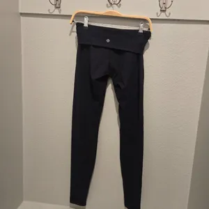 Lululemon leggings  thumbnail 3