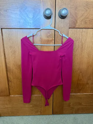 Aritzia Bodysuit Contour Long Sleeve thumbnail 3