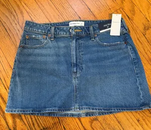 Abercrombie Mini Skirt thumbnail 1