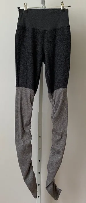 Alo Yoga XS Gray High Waist Goddess Leggings‎ Ribbed Colorblock Yoga Pants thumbnail 1
