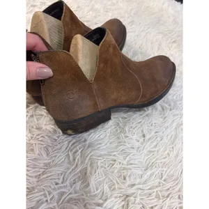 BORN Brown Suede Ankle Boots‎ Women Side Zip Cutout Heel Comfort Low Heel thumbnail 8