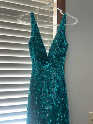 Sherri Hill Prom Dress blue/green sequin. thumbnail 5