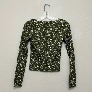 Forever 21 Green Floral Lace Trim Long Sleeve Ribbed Stretch V Top Cottagecore thumbnail 9