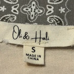 Oli & Hali Blue and Cream Patchwork Long Sleeve High/Low Top size Small thumbnail 7
