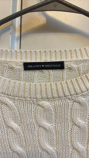 Brandy Melville Sweater Knit White thumbnail 4