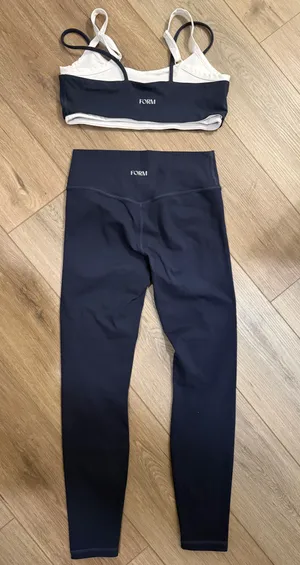 Form Layered Sports Bra and Core Leggings thumbnail 5
