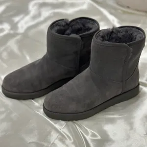 Ugg Cory II Suede Short Ankle Boots 5 Charcoal Gray Minimal Classic Mini Fall thumbnail 10