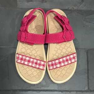 Vivaia Isla Adapt All Sporty Pink & White Sandal - size 40 (US 9) thumbnail 2