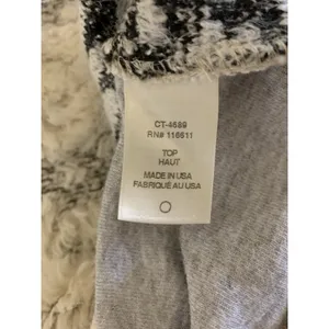 Amadi‎ Textured Faux Fur Knit Sweater Cream Gray Bell Sleeve Pullover Small thumbnail 4