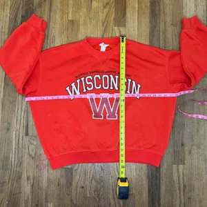 HM Wisconsin Midwest Football League Sweatshirt Red‎ Graphic Pullover Large thumbnail 3