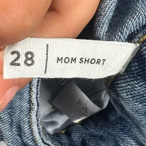 Pacsun mom jeans shorts size 28 thumbnail 4