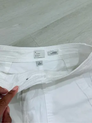 a new day White Cotton Patch-Pocket Shorts thumbnail 2