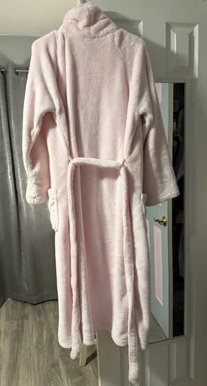 Victoria's Secret Robe thumbnail 4